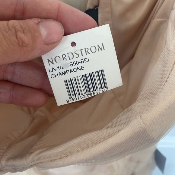 Lavish Alice Ruched Tulle Strapless Sheath Dress In Champagne Beige Size 8 NWT - Picture 4 of 4